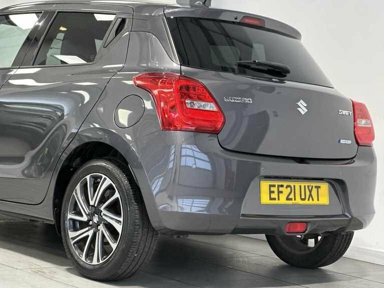 Suzuki Swift Hatchback Red #10
