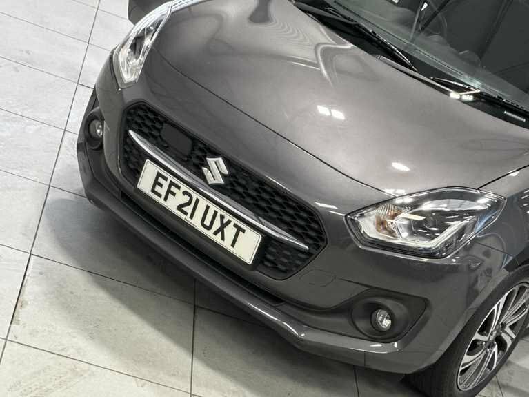 Suzuki Swift Hatchback Red #18