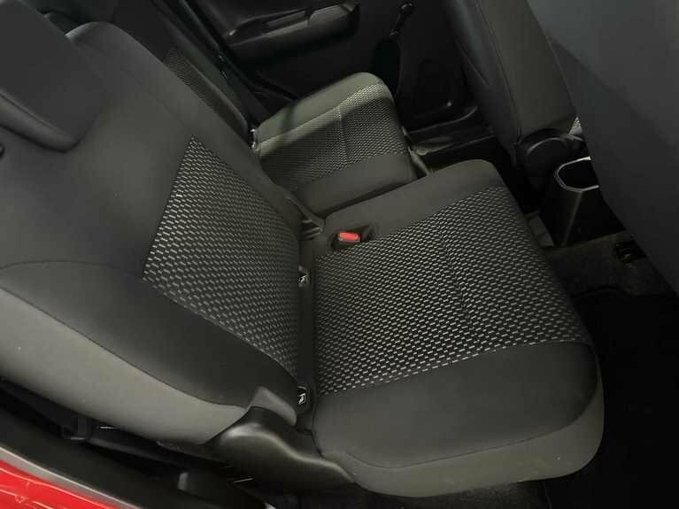 Suzuki Ignis Hatchback #32