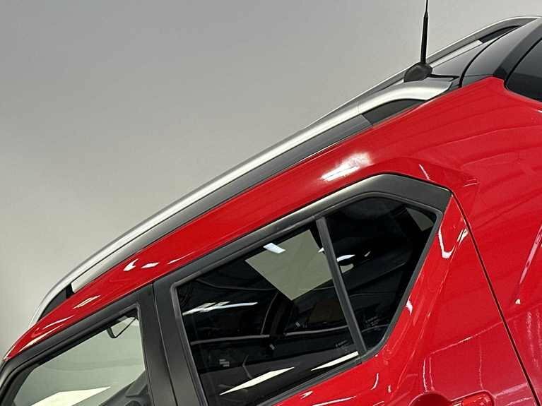 Suzuki Ignis Hatchback #8
