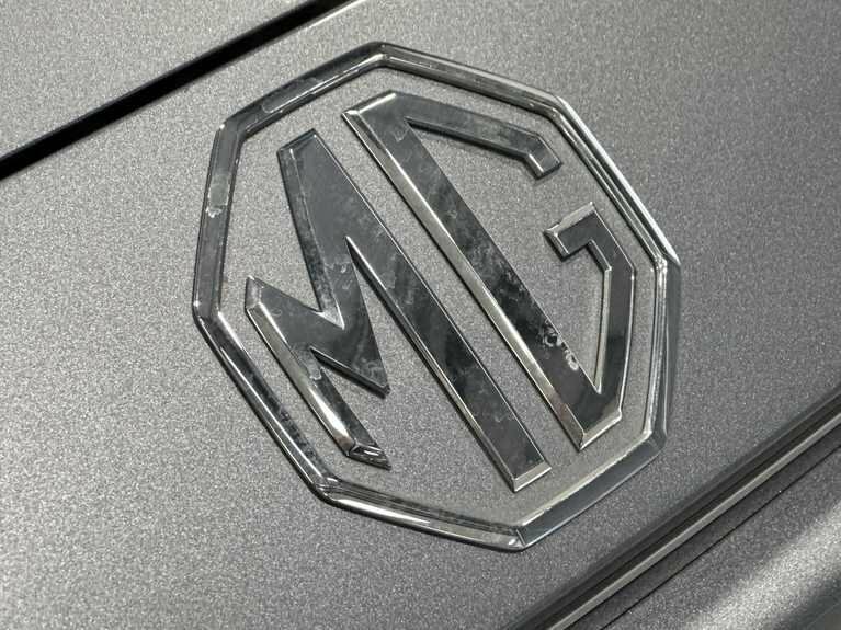 MG ZS 1.5 Hybrid Trophy  #39