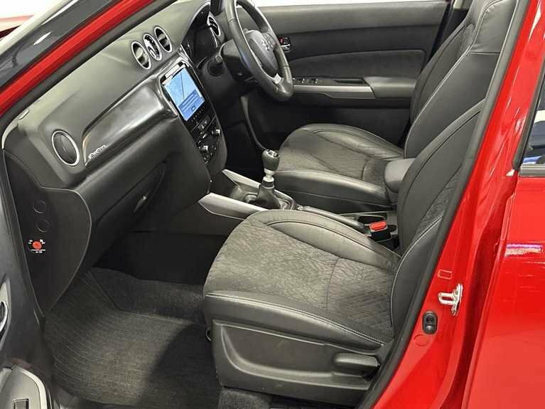 Suzuki Vitara 128Kw Ultra 61Kwh Green #24