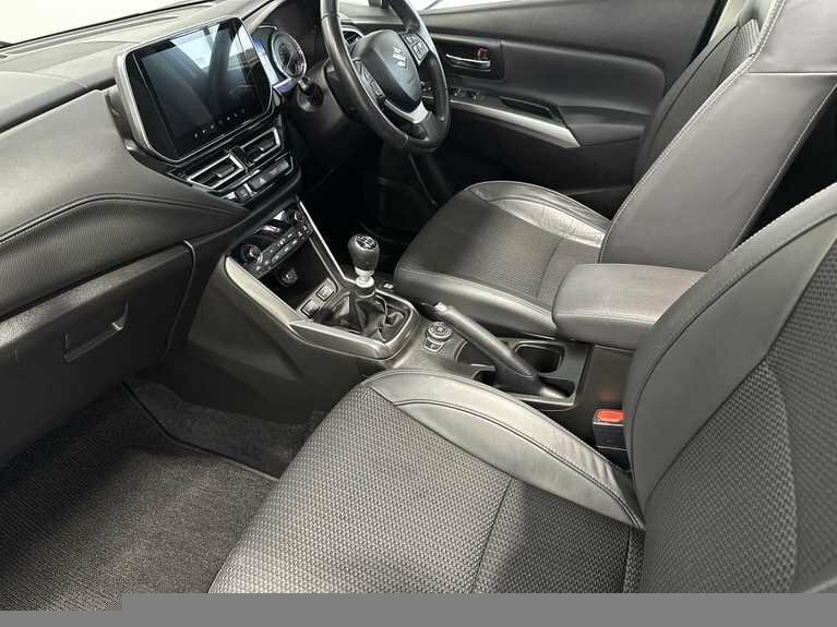 Suzuki SX4 1.4 Boosterjet 48V Hybrid Ultra Allgrip #3