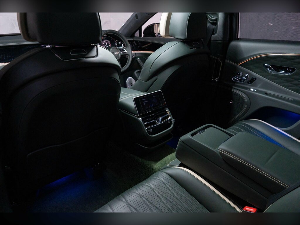 Bentley Flying Spur 4.0 V8 Azure Saloon 4Wd Euro 6 55 #18