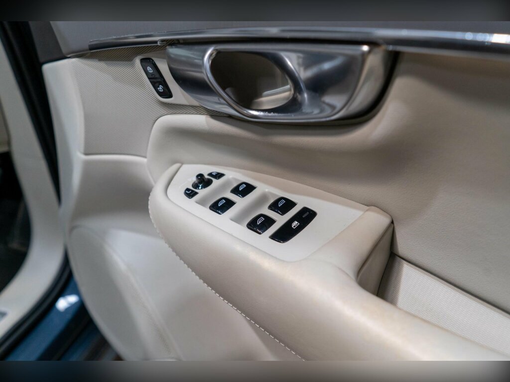 Volvo XC90 B5 D Awd Momentum 360 Cam, Winter Family Grey #40