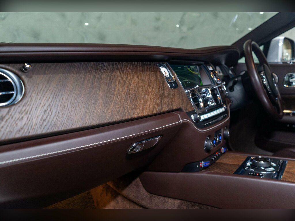 Rolls-Royce Wraith 624 Bhp Black #11