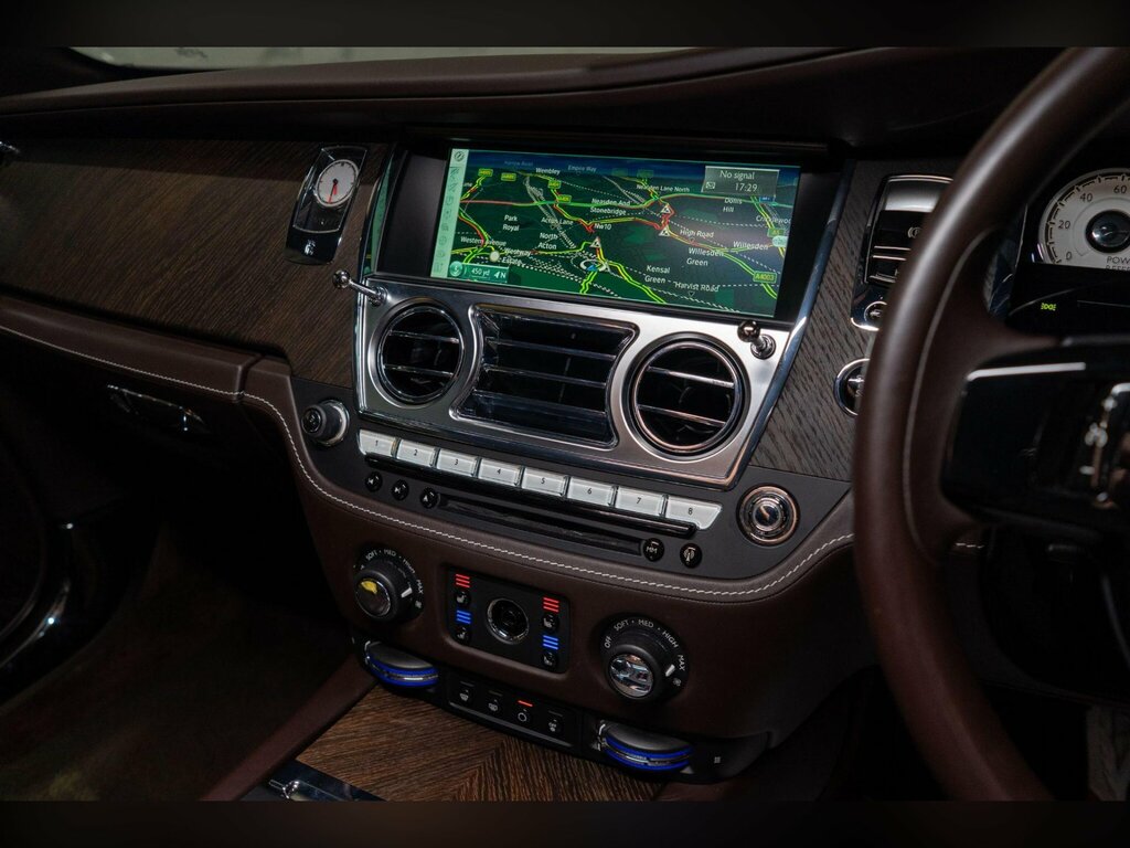 Rolls-Royce Wraith 624 Bhp Black #27