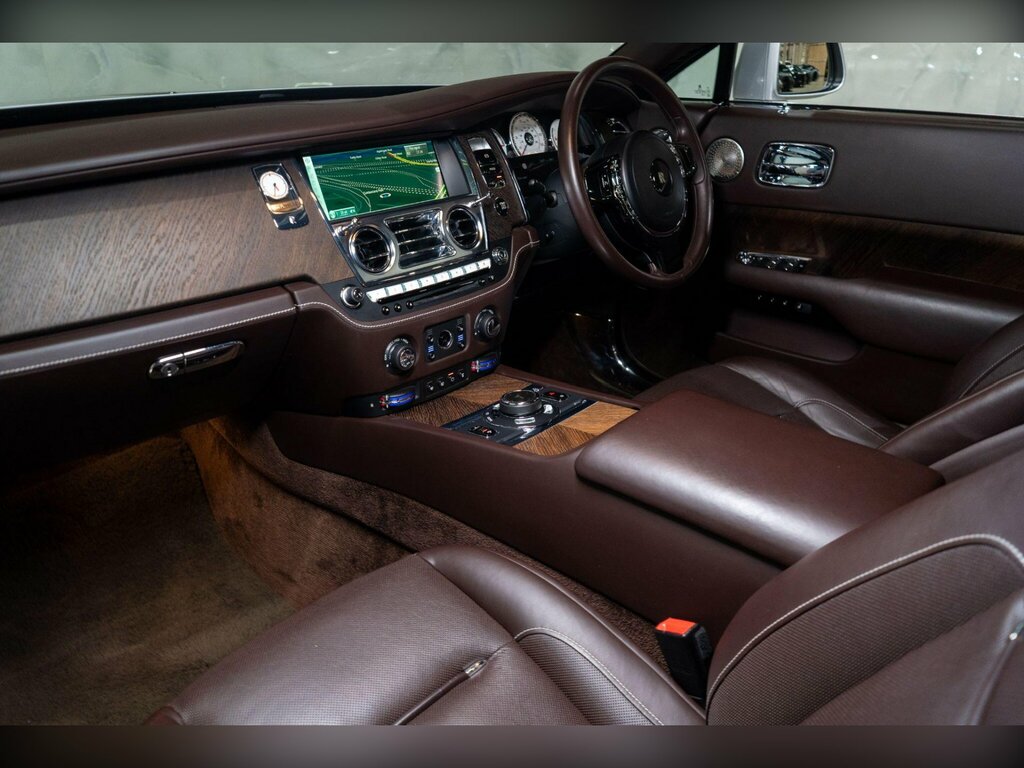 Rolls-Royce Wraith 624 Bhp Black #38