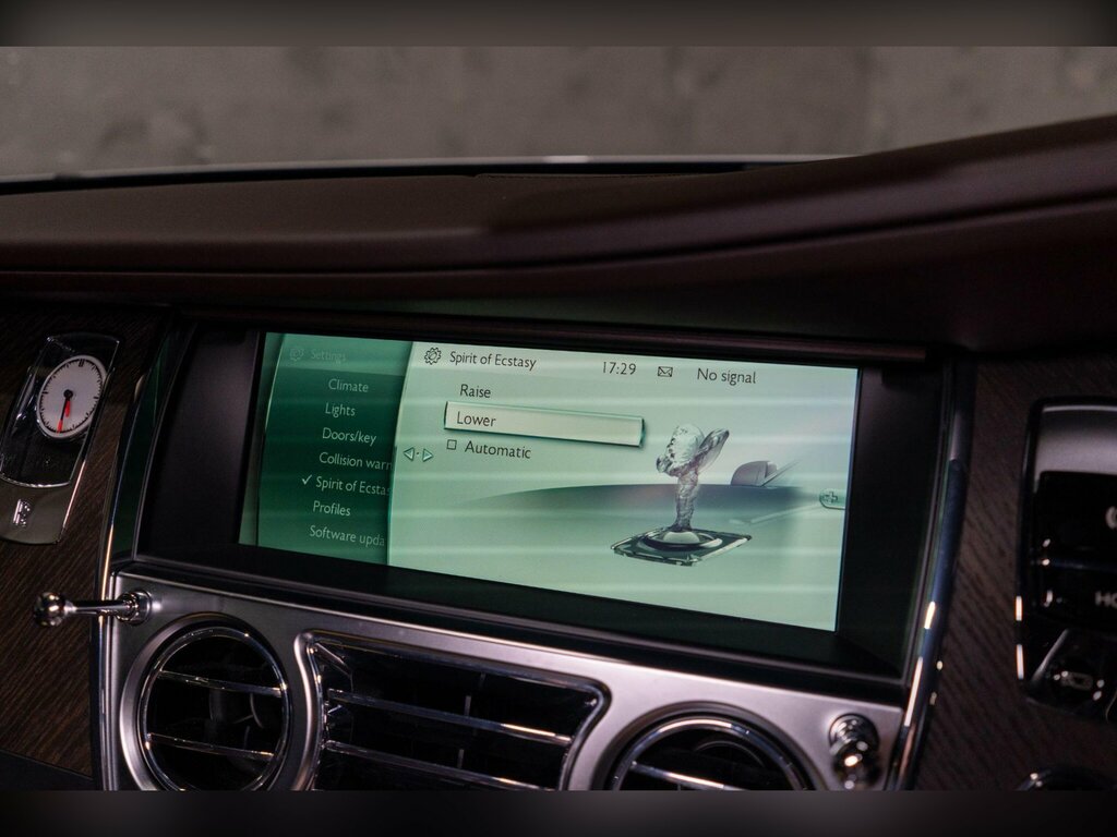 Rolls-Royce Wraith 624 Bhp Black #26