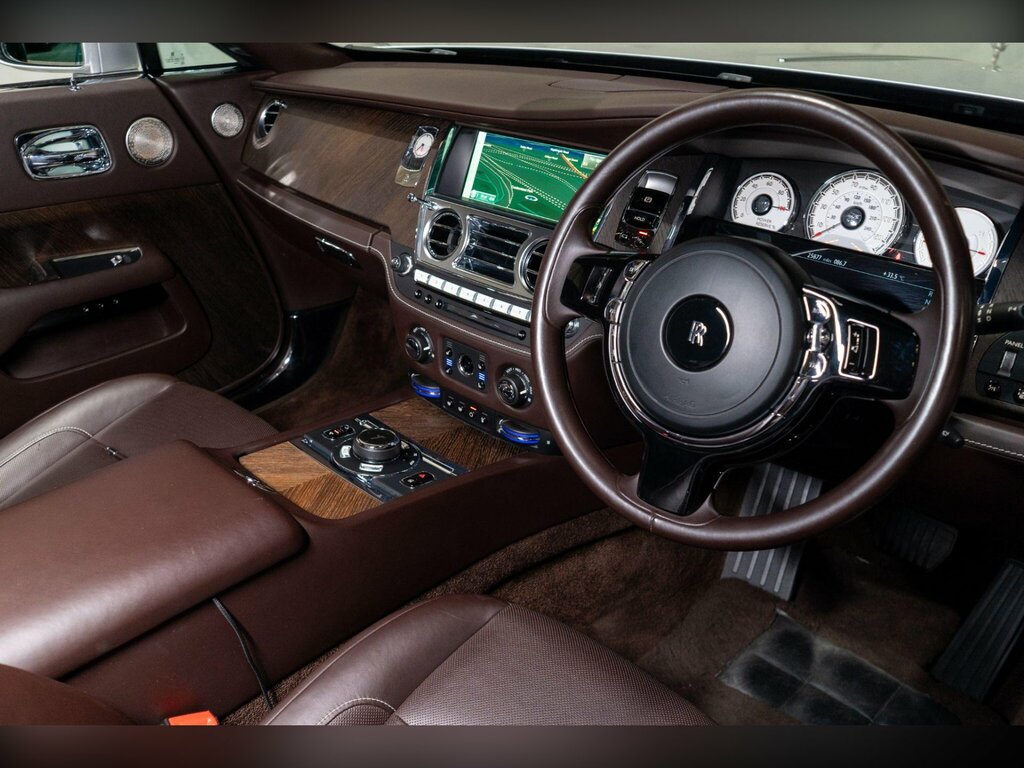 Rolls-Royce Wraith 624 Bhp Black #13