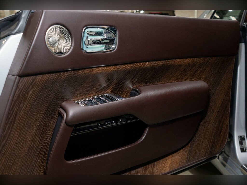 Rolls-Royce Wraith 624 Bhp Black #21