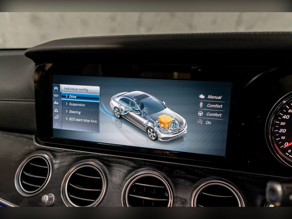 Mercedes-Benz E Class E220d Amg Line 9G-tronic Grey #22