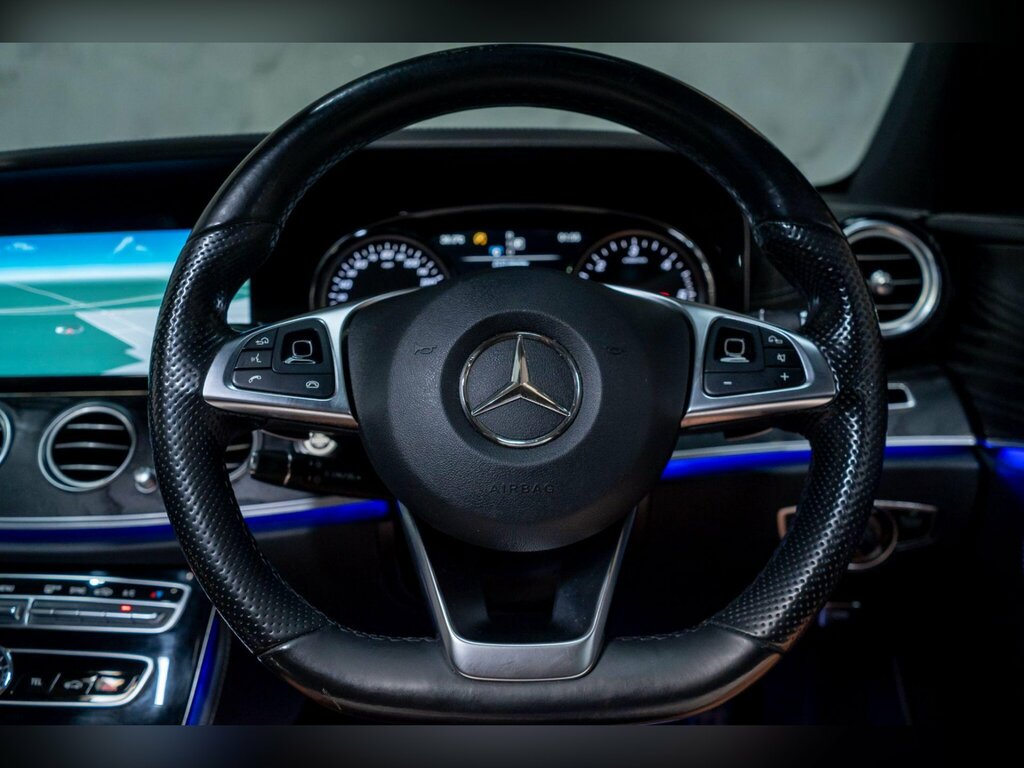 Mercedes-Benz E Class E220d Amg Line 9G-tronic Grey #31