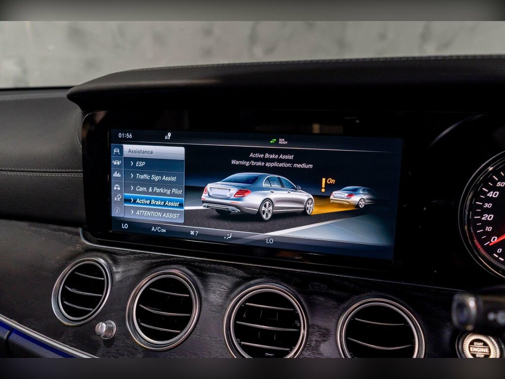 Mercedes-Benz E Class E220d Amg Line 9G-tronic Grey #23