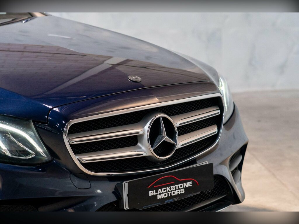 Mercedes-Benz E Class E220d Amg Line 9G-tronic Grey #36