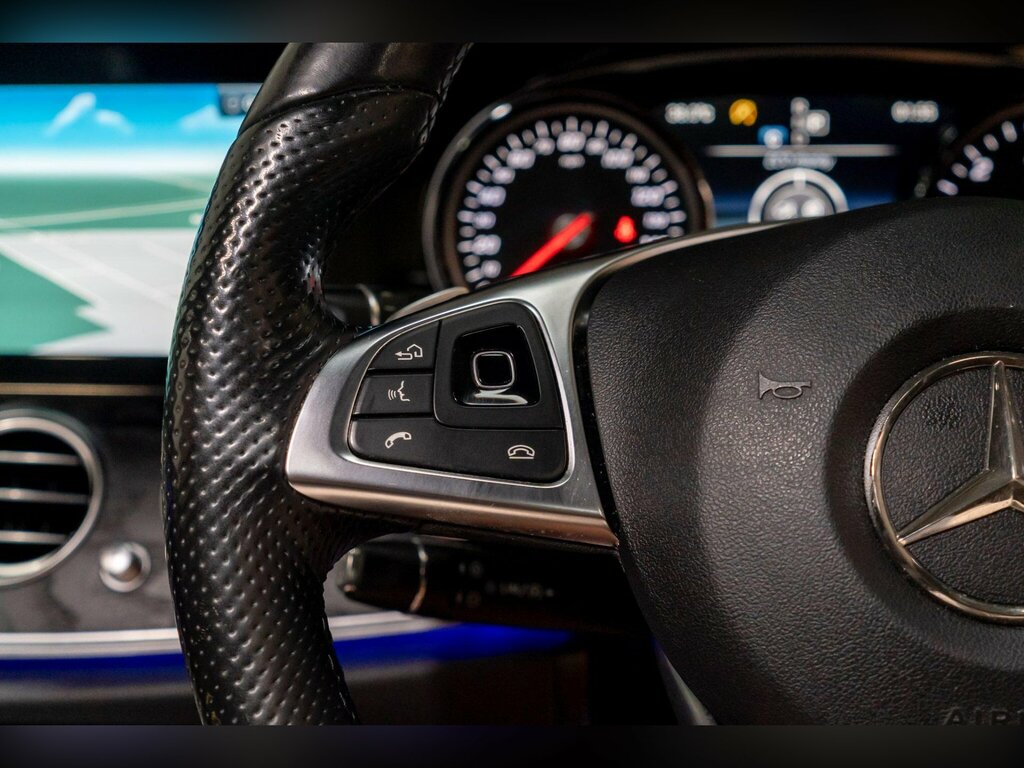 Mercedes-Benz E Class E220d Amg Line 9G-tronic Grey #32