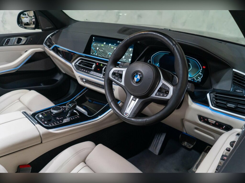 BMW X5 Xdrive45e M Sport Pro Pack Black #33