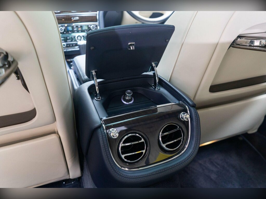 Bentley Mulsanne Mulsanne Special Edition V8 Grey #31