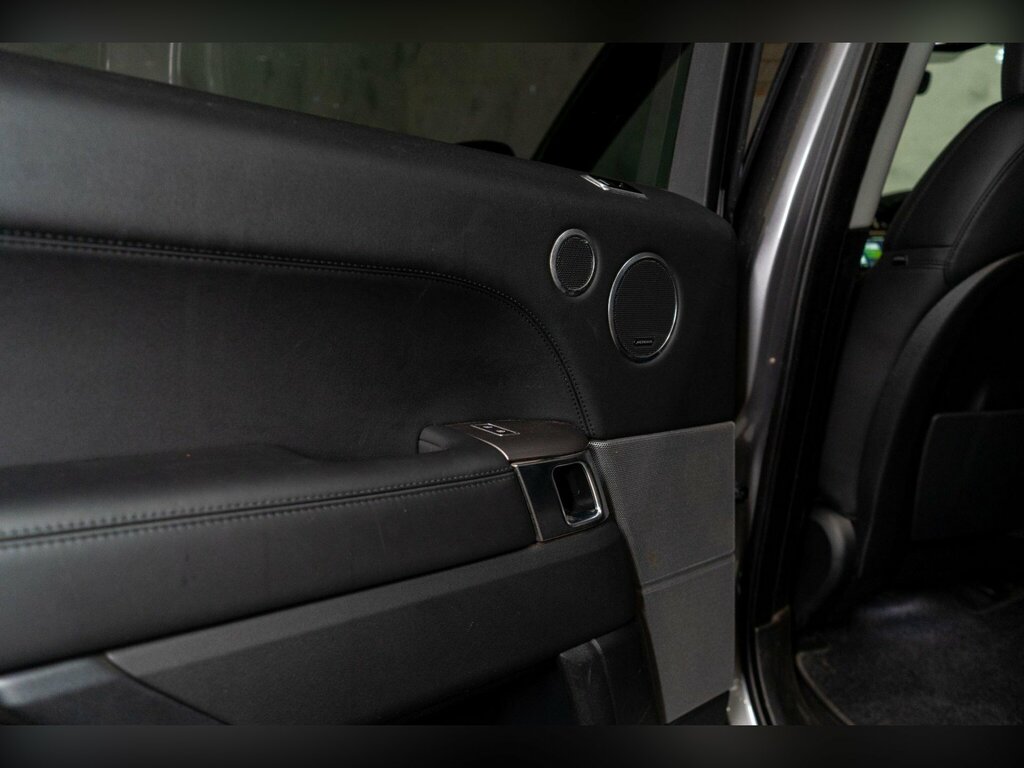 Land Rover Range Rover Sport D300 Hse Silver Black #37