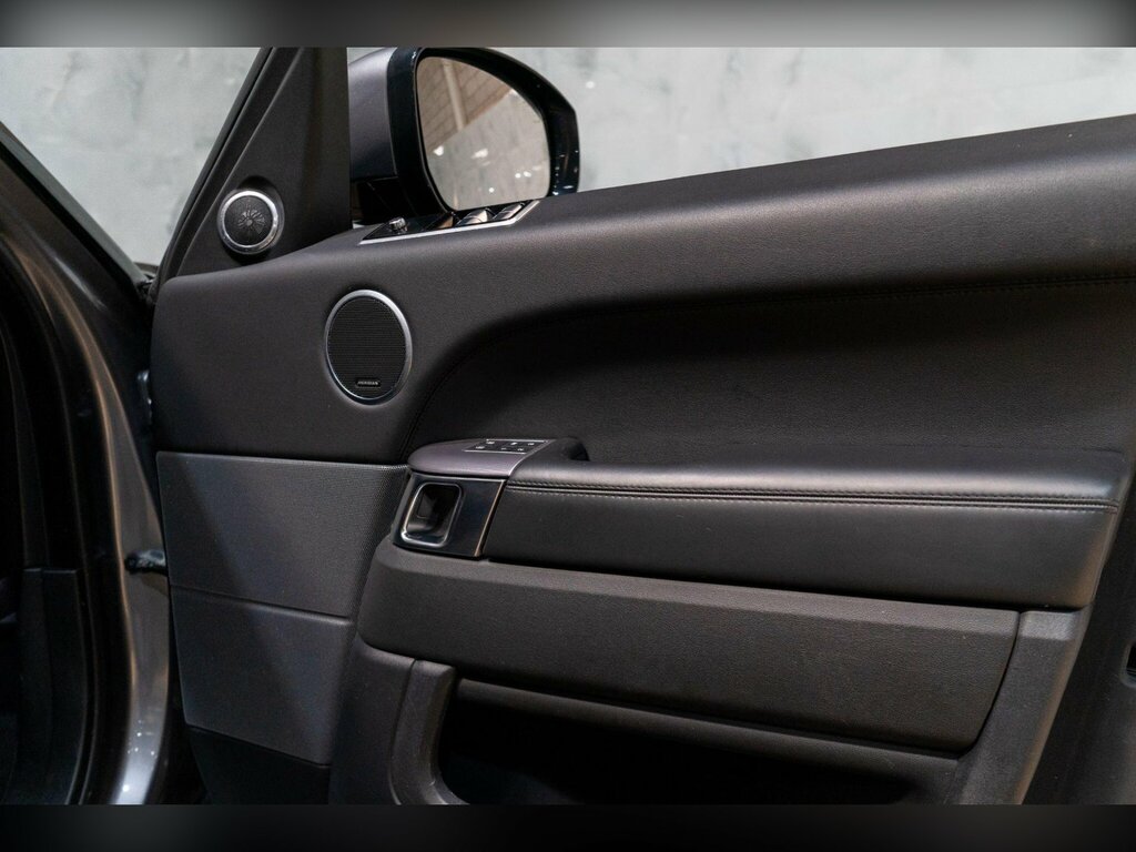 Land Rover Range Rover Sport D300 Hse Silver Black #20