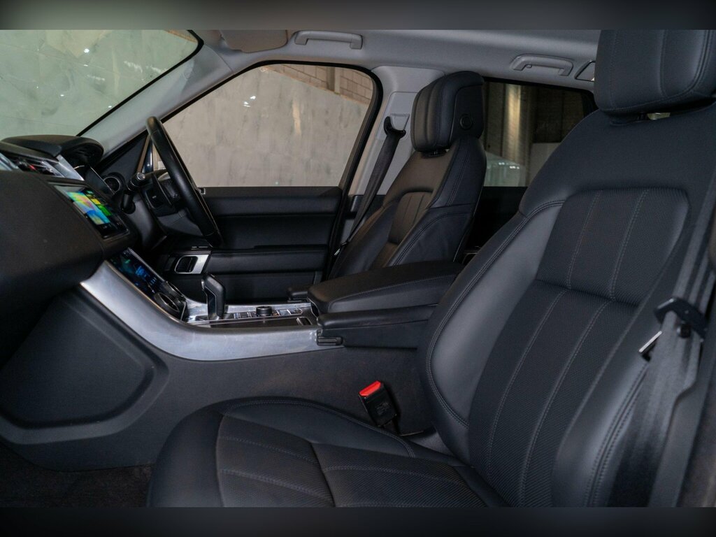 Land Rover Range Rover Sport D300 Hse Silver Black #33