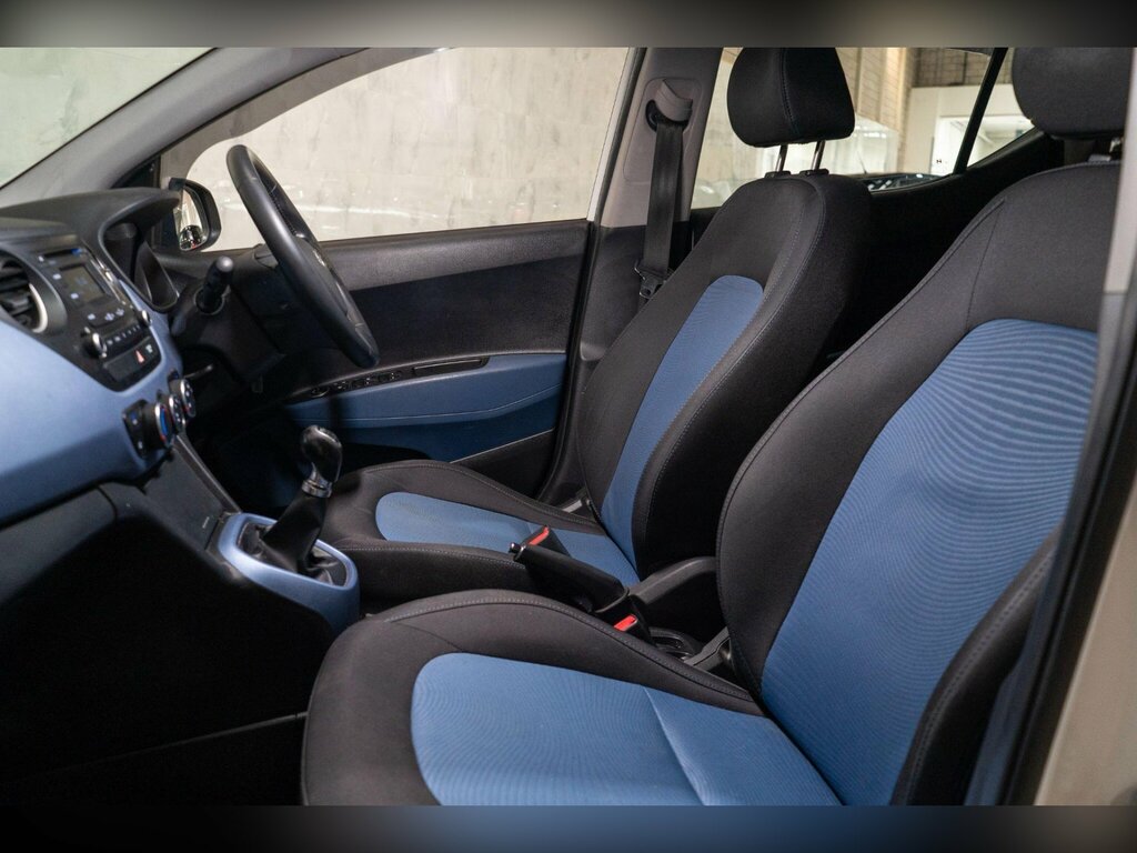 Hyundai I10 1L Se White #25