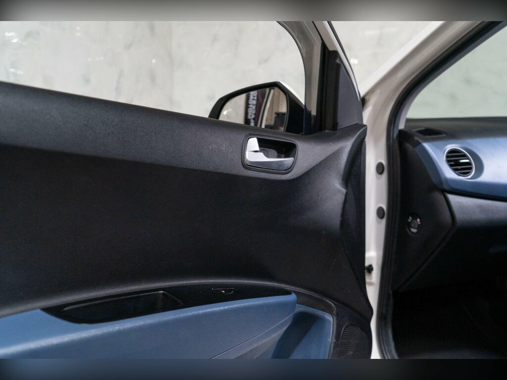 Hyundai I10 1L Se White #21
