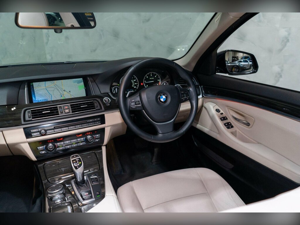 BMW 5 Series 2.0 520D Se Touring Black #12