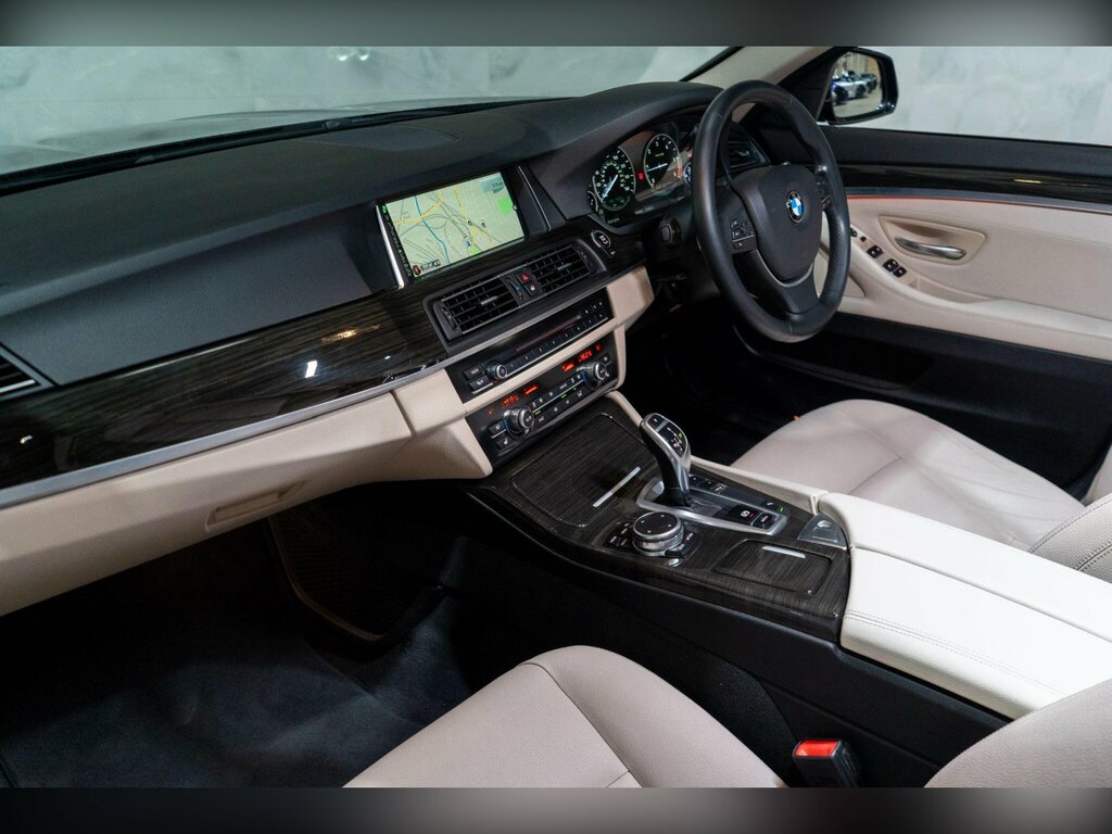 BMW 5 Series 2.0 520D Se Touring Black #13