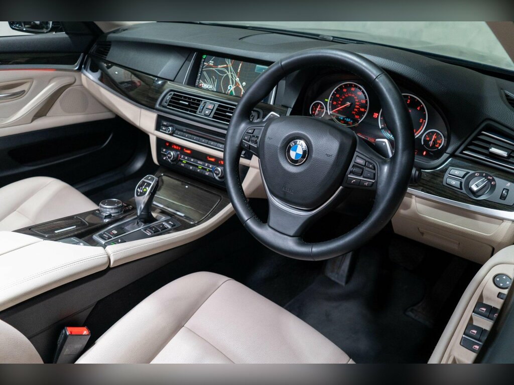 BMW 5 Series 2.0 520D Se Touring Black #10