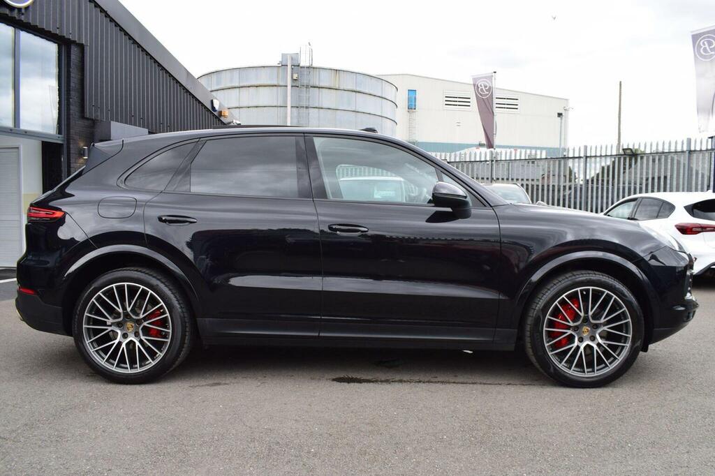 Porsche Cayenne Suv 3.0T V6 Tiptronics 4Wd Euro 6 Ss 2019 Black #4