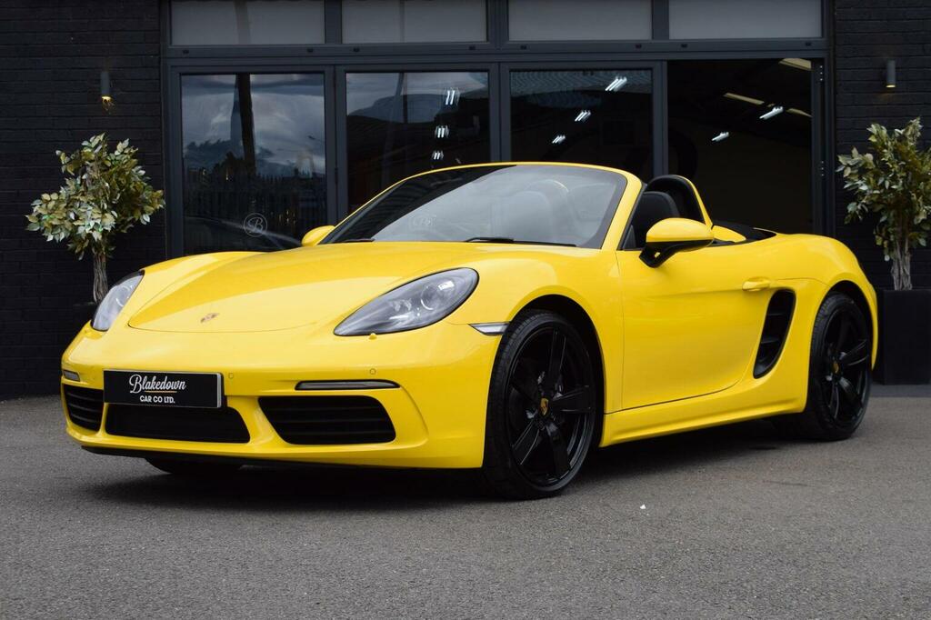 Porsche 718 Boxster Convertible 2.0T Pdk Euro 6 Ss 201717 Yellow