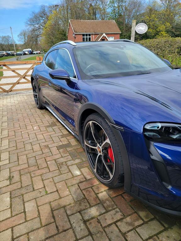 Porsche Taycan Estate Performance Plus 93.4Kwh 4S Cross Turismo A Blue #3