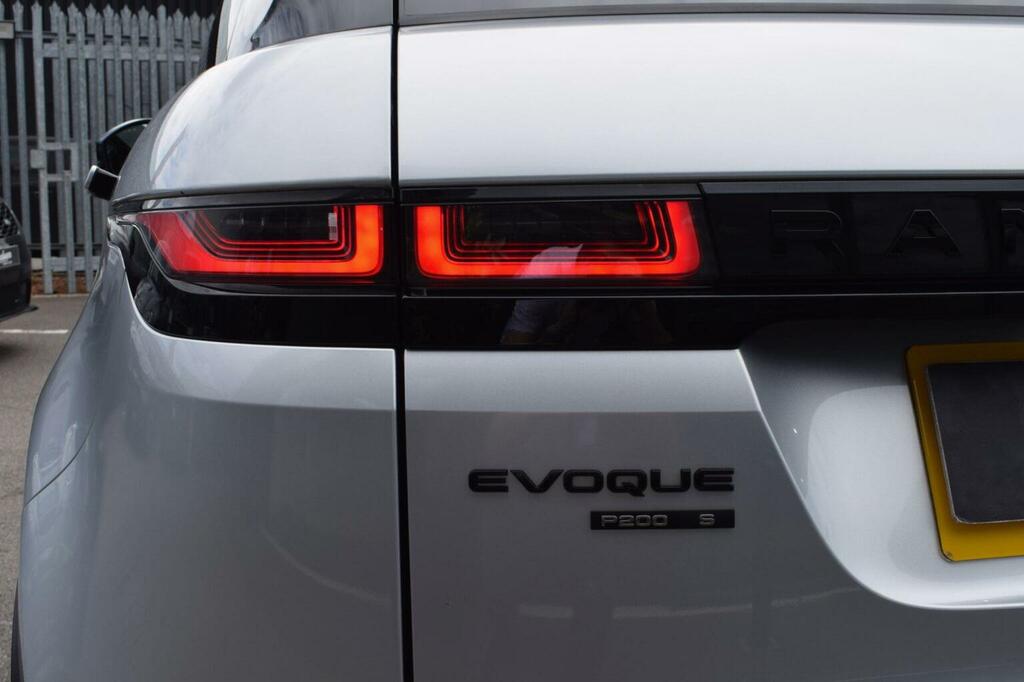 Land Rover Range Rover Evoque R-dynamic S White #47