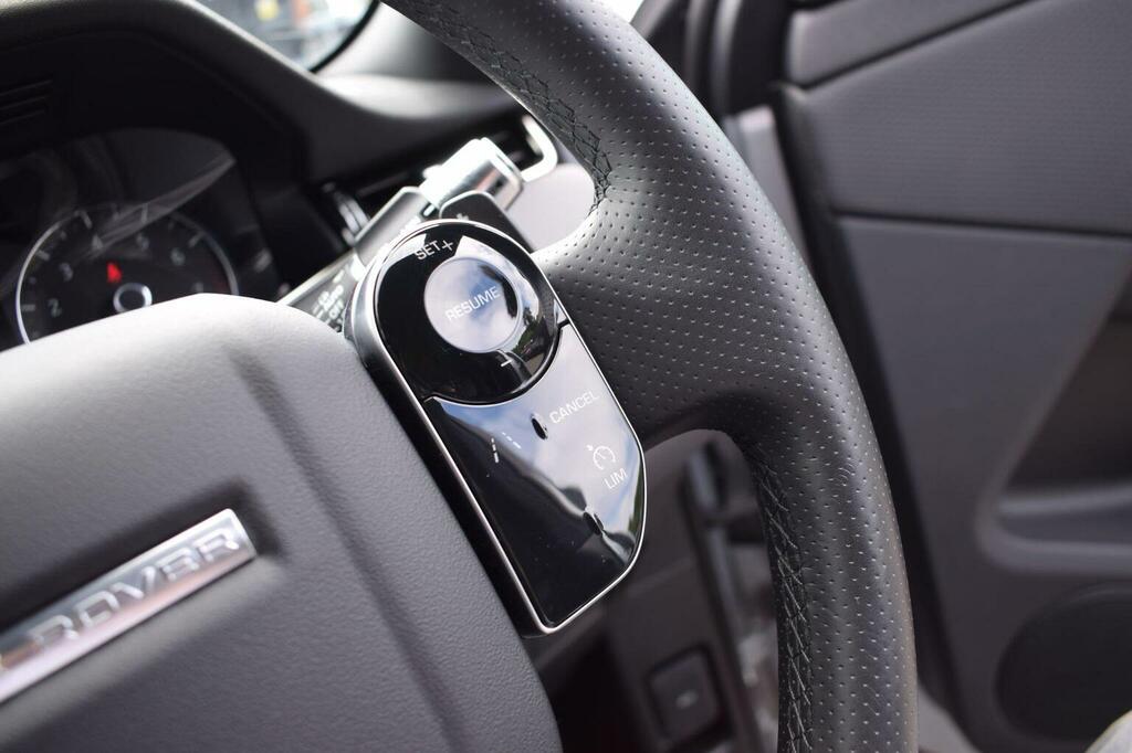 Land Rover Range Rover Evoque R-dynamic S White #19