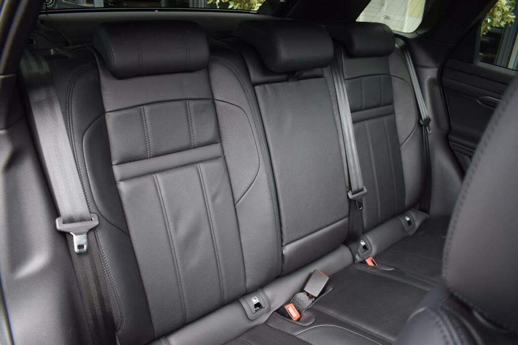 Land Rover Range Rover Evoque R-dynamic S White #27