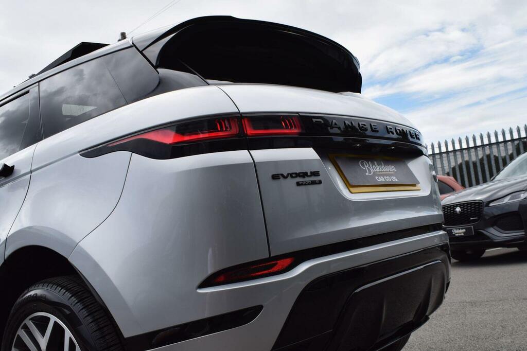 Land Rover Range Rover Evoque R-dynamic S White #31