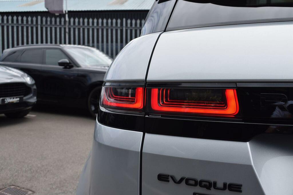 Land Rover Range Rover Evoque R-dynamic S White #38