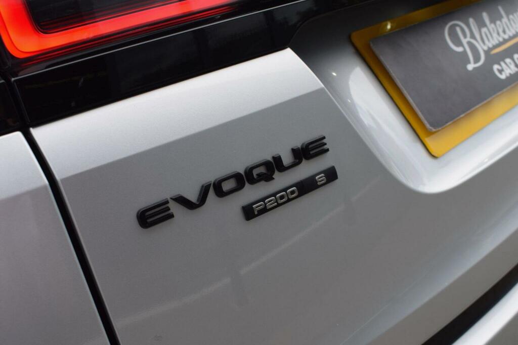 Land Rover Range Rover Evoque R-dynamic S White #42