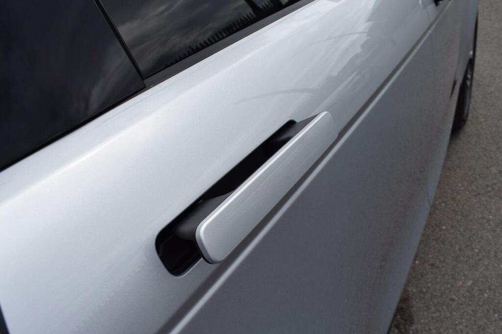 Land Rover Range Rover Evoque R-dynamic S White #46