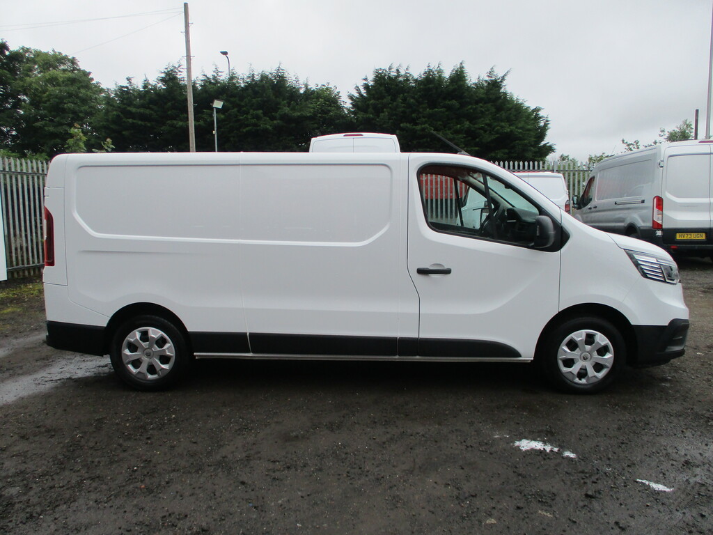 Renault Trafic Diesel HT24LHL #2