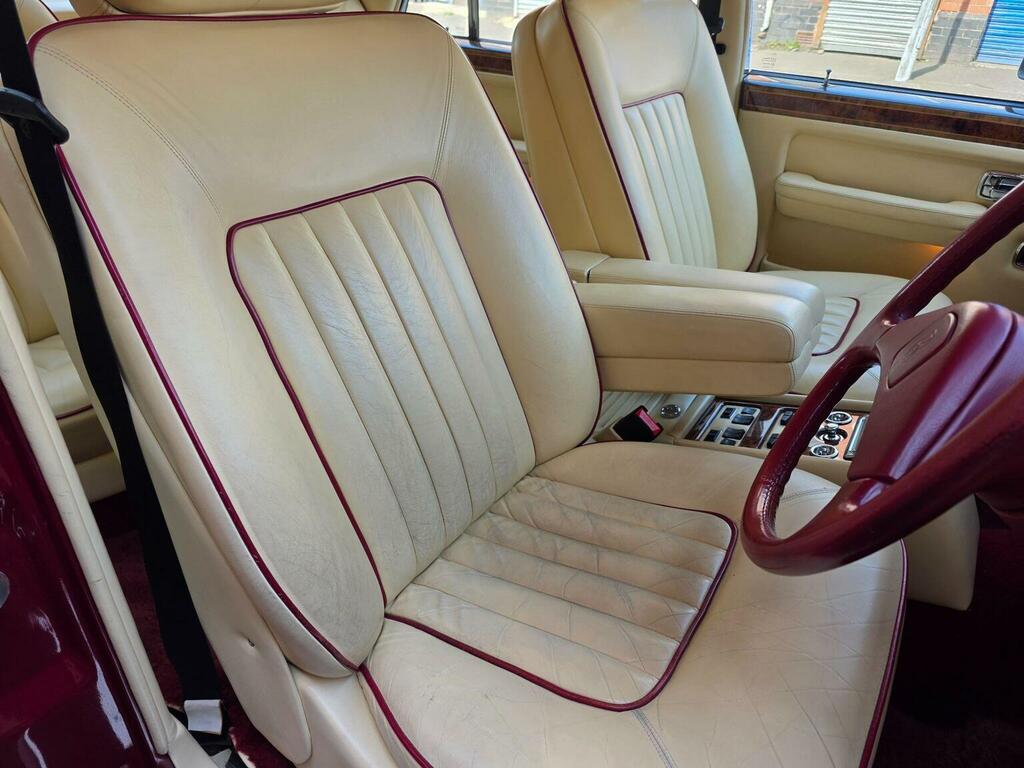Rolls-Royce Silver Spirit Spirit II Silver #22