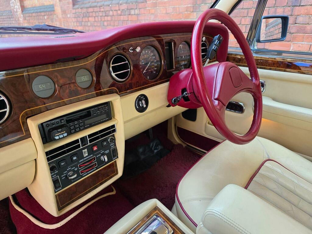 Rolls-Royce Silver Spirit Spirit II Silver #26