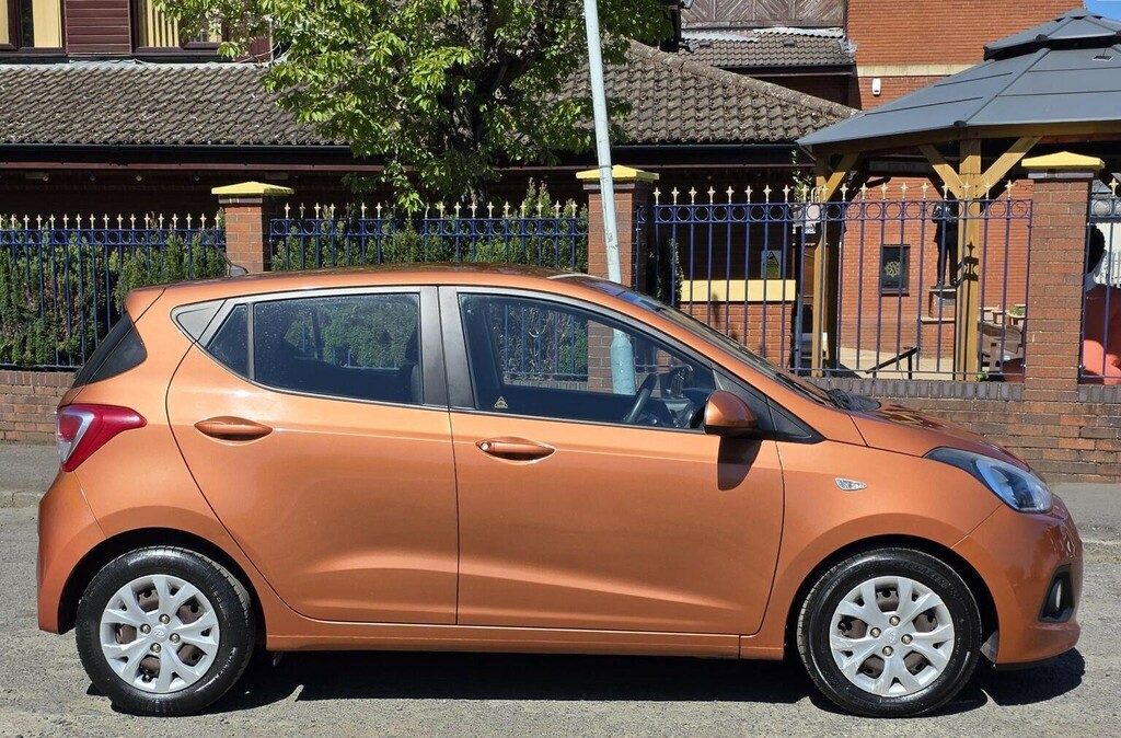 Hyundai I10 1.0 Se Euro 5 2014 VK14YKZ Orange #6