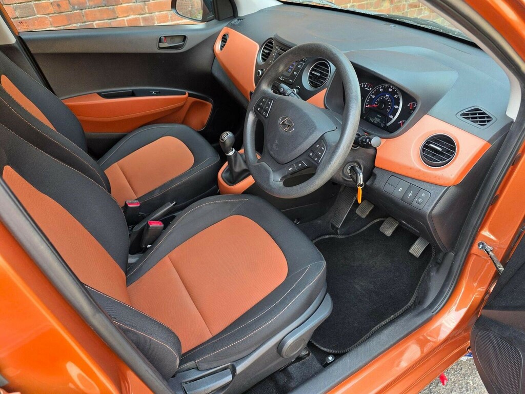 Hyundai I10 1.0 Se Euro 5 2014 VK14YKZ Orange #3