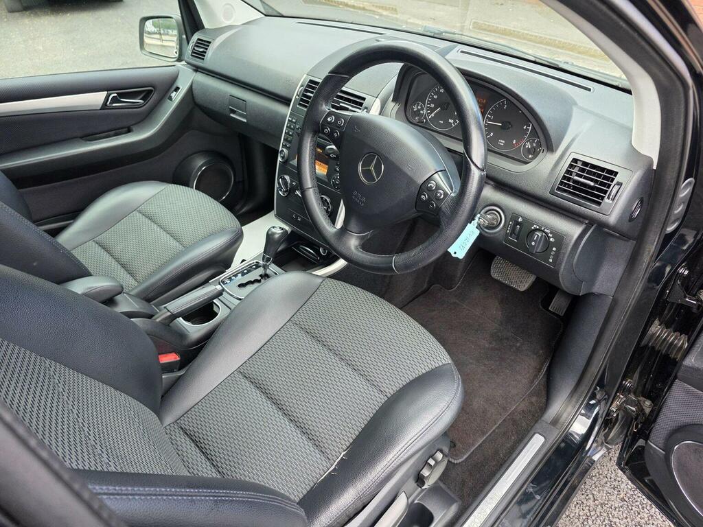 Mercedes-Benz A Class 2.0 A180 Cdi Avantgarde Se Cvt 2012 Black #4