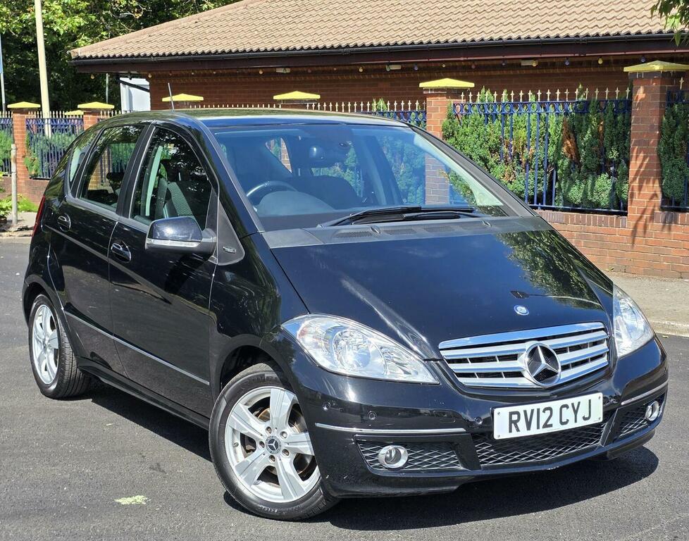 Mercedes-Benz A Class 2.0 A180 Cdi Avantgarde Se Cvt 2012 Black #2