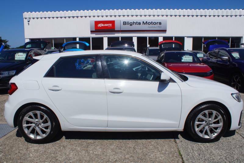 Audi A1 A1 Sport 30 Tfsi - 2019 19 WF19BVJ White #5