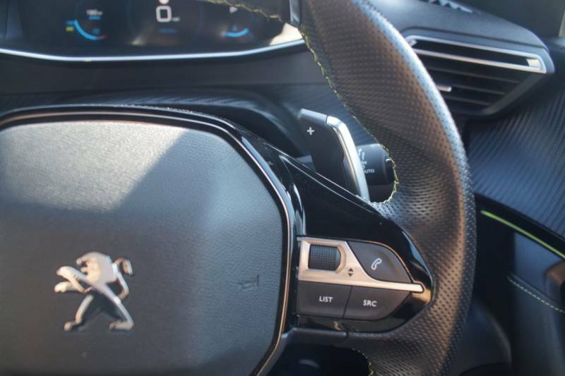 Peugeot 2008 Puretech Ss Active Premium Plus White #20
