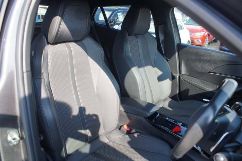 Peugeot 2008 1.2 Puretech 130 Gt Eat8 Grey #3
